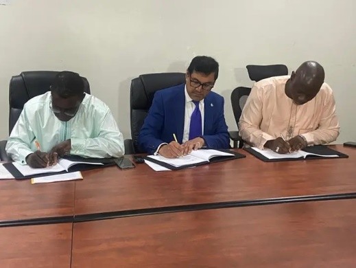 Ministry of Communication and Digital Economy signing with Bibimoney UK and Nifty ICT